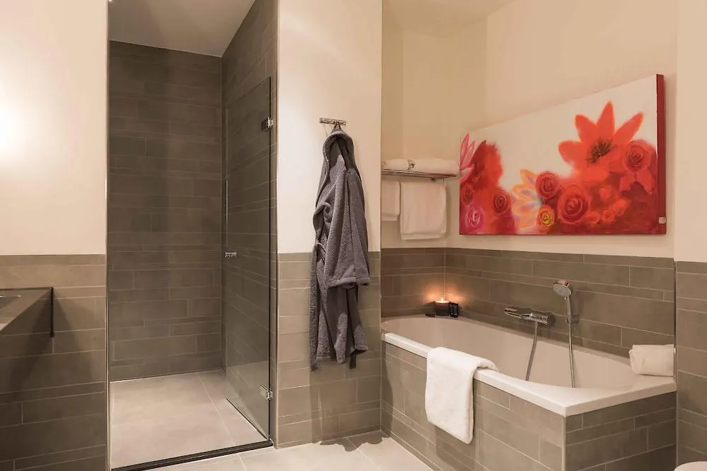 **** Hotel Htel Serviced Apartments Amsterdam Buitenveldert Nederland